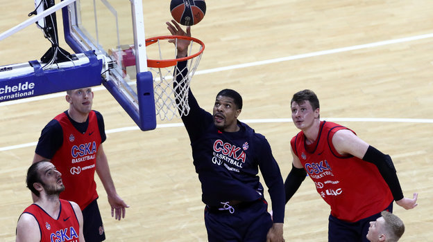 21 марта. Москва. Товарищеский матч ЦСКА во время эпидемии коронавируса. Фото Дарья Исаева, «СЭ» / Canon EOS-1D X Mark II 21 марта. Москва. Товарищеский матч ЦСКА во время эпидемии коронавируса. Фото Дарья Исаева, «СЭ» / Canon EOS-1D X Mark II