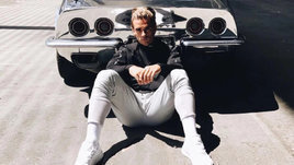 Вас тоже бесят трансферы за 100 миллионов и нытье игроков с пятью «Ламборгини»? Кажется, скоро это закончится