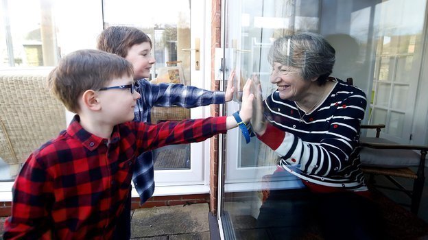 Самоизоляция сегодня - вынужденный, но абсолютно правильный шаг с вашей стороны. Фото metro.co.uk Самоизоляция сегодня - вынужденный, но абсолютно правильный шаг с вашей стороны. Фото metro.co.uk