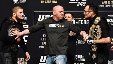 Хабиб Нурмагомедов, глава UFC Дана Уайт и Тони Фергюсон.