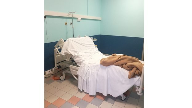 Так выглядит отдельный бокс приемного покоя клиники — здесь Георгий Кудинов находился первые два дня после госпитализации. Так выглядит отдельный бокс приемного покоя клиники — здесь Георгий Кудинов находился первые два дня после госпитализации.