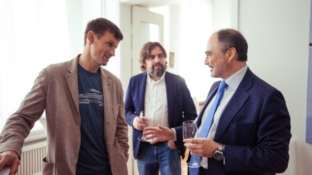 2019 год. 2019 год. Санкт-Петербург. Прием в Генеральном консульстве Италии. Главный тренер «Зенита» Сергей Семак, Георгий Кудинов и генконсул Алессандро Монти (слева направо). 2019 год. 2019 год. Санкт-Петербург. Прием в Генеральном консульстве Италии. Главный тренер «Зенита» Сергей Семак, Георгий Кудинов и генконсул Алессандро Монти (слева направо).