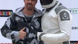 Дмитрий Торбинский: «В Майами комендантский час. Все скупают оружие»