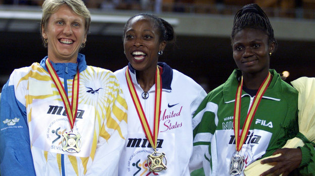 Людмила Энквист-Нарожиленко (слева). Фото Reuters Людмила Энквист-Нарожиленко (слева). Фото Reuters