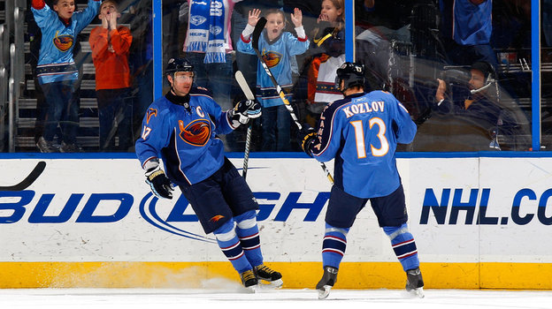 Илья Ковальчук и Вячеслав Козлов в «Атланте». Фото AFP Илья Ковальчук и Вячеслав Козлов в «Атланте». Фото AFP