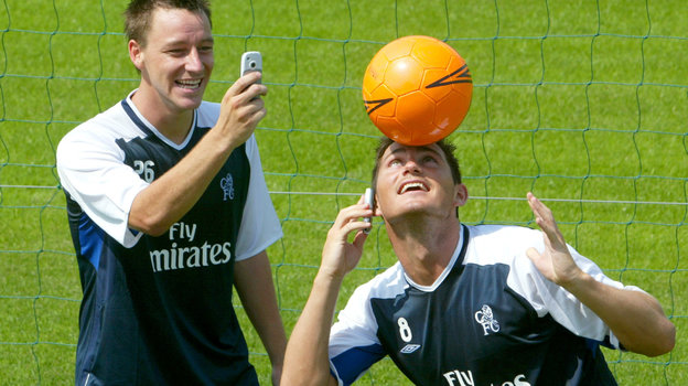 2004 год. Джон Терри и Фрэнк Лэмпард. Фото Reuters 2004 год. Джон Терри и Фрэнк Лэмпард. Фото Reuters