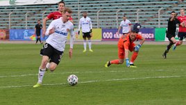 Прыжки в стиле кенгуру и хет-трик за тайм. Белоруссия играет, несмотря на всплеск коронавируса