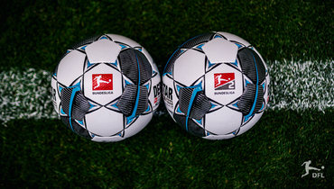 Пауза в бундеслиги из-за пандемии коронавируса.