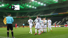 Резервный арбитр и ВАР в масках, тест накануне матча. В Германии придумали, что делать с судьями