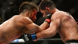 Словил колено. Сехудо показал, кто босс, и завершил карьеру