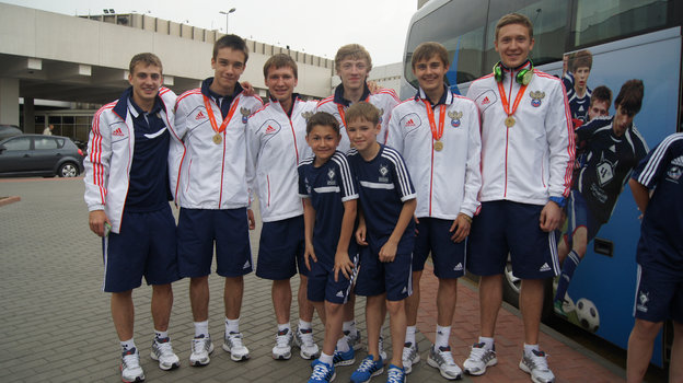 Денис Якуба, Максим Майорович, Владислав Паршиков, Егор Рудковский, Александр Зуев, Алексей Кузнецов. Фото Дмитрий Артюшкин Денис Якуба, Максим Майорович, Владислав Паршиков, Егор Рудковский, Александр Зуев, Алексей Кузнецов. Фото Дмитрий Артюшкин