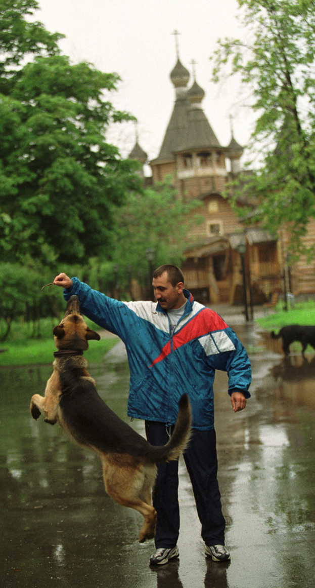 2000 год. Олимпийский чемпион, чемпион мира и Европы по боксу Александр Лебзяк. Фото Андрей Голованов и Сергей Киврин, - 2000 год. Олимпийский чемпион, чемпион мира и Европы по боксу Александр Лебзяк. Фото Андрей Голованов и Сергей Киврин, -