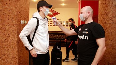 Игроки «Спартака» прибыли на базу в Тарасовке.