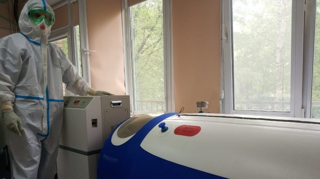 Андрей Литвиненко и барокамера Центра спортивной медицины. Андрей Литвиненко и барокамера Центра спортивной медицины.