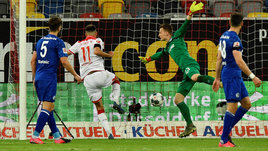 Кошмарная ошибка вратаря «Герты» и катастрофа «Шальке». Все о матчах дня в бундеслиге