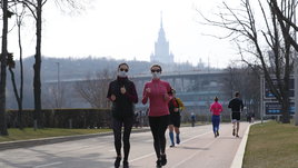 Заниматься спортом в маске — это бред. Спортивная Москва протестует