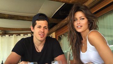 «Играл бы Женя в команде без Кросби, был бы номером один в мировом хоккее». Интервью жены Малкина Анны Кастеровой