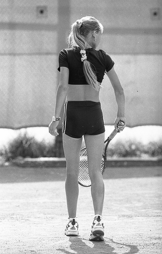 1995 год. Москва. Анна Курникова на тренировке. Фото Дмитрий Солнцев, - 1995 год. Москва. Анна Курникова на тренировке. Фото Дмитрий Солнцев, -