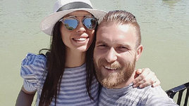 «Уничтожьте это...» В США жена футболиста призвала убивать протестующих