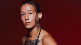 «Подошел познакомиться, начал меня трогать. А я ему — на с локтя!» Русская девчонка пришла в UFC драться от души