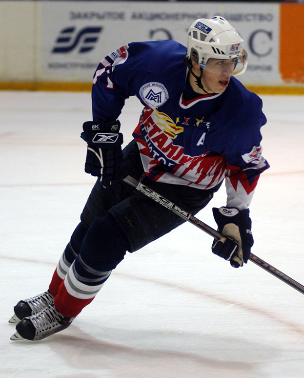2005 год. Евгений Малкин — нападающий «Металлурга» (Магнитогорск). Фото Алексей Иванов, - 2005 год. Евгений Малкин — нападающий «Металлурга» (Магнитогорск). Фото Алексей Иванов, -
