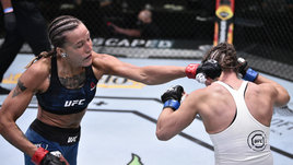 Русская девушка — звезда турнира UFC: уронила американку хай-киком, а потом задушила