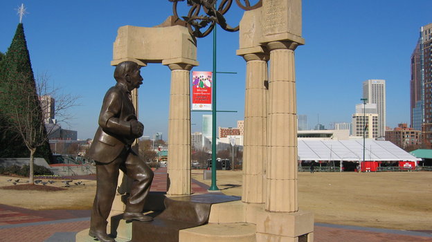 Памятник Пьера де Кубертена в США. Памятник Пьера де Кубертена в США.