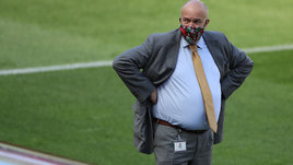 Мощное интервью гендиректора «Локомотива» Василия Кикнадзе. Здесь — все ответы