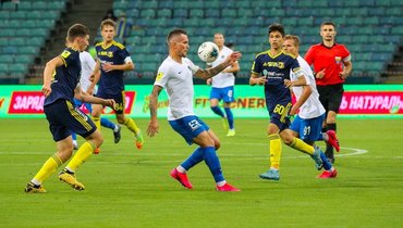 19 июня. Сочи. «Сочи» — «Ростов» — 10:1. Хозяева разгромили команду 17- и 18-летних игроков гостей.