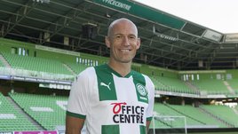 Роббен возобновил карьеру. Мы еще увидим его голы и смешные треники