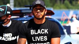 «В этом нет никакой политики». Хэмилтон продолжит вставать на колено и дальше