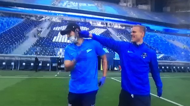 Сердар Азмун и Александр Кокорин. Фото Скриншот трансляции «Матч ТВ» Сердар Азмун и Александр Кокорин. Фото Скриншот трансляции «Матч ТВ»