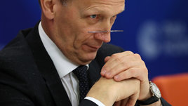 Похоже, Драчев сдался. Возможно, он даже не станет участвовать в выборах