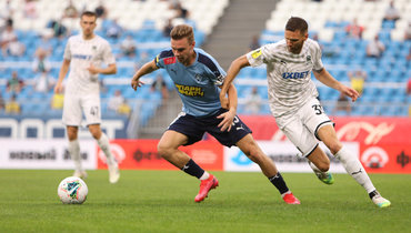 15 июля. Самара. «Крылья Советов» — «Краснодар» — 0:0. Маркус Берг (справа) и Максим Глушенков.