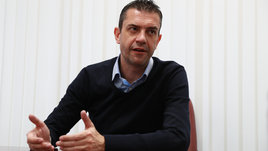 «Из 10 европейских судей ни один не сказал, что назначил бы пенальти». Виктор Кашшаи — о судействе в матче «Зенит» — «Спартак», ВАР и своей работе в России