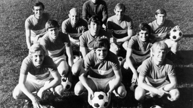 1974 год. Командное фото «Спартака». Михаил Булгаков — справа в первом ряду. Фото из архива Пискарева 1974 год. Командное фото «Спартака». Михаил Булгаков — справа в первом ряду. Фото из архива Пискарева
