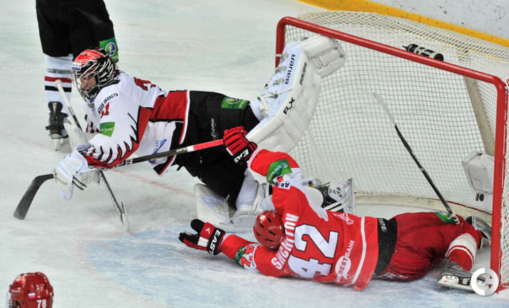 "СПАРТАК" ПРОИГРАЛ "АВАНГАРДУ". ЛУЧШИЕ КАДРЫ МАТЧА