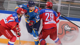 Аутсайдер МХЛ изо всех сил бился против молодежной сборной. В четырех матчах забил 3 гола и пропустил 27