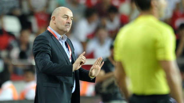 31 августа 2016 года. Турция - Россия - 0:0. Станислав Черчесов. Фото Алексей Иванов 31 августа 2016 года. Турция - Россия - 0:0. Станислав Черчесов. Фото Алексей Иванов