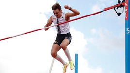 Дюплантис побил рекорд Гатауллина! Крутая высота от шведского шестовика