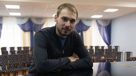 Шипулин обвиняет бывшего директора своего фонда в воровстве, она все отрицает. Кто прав?