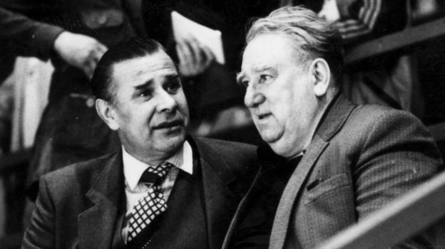 Лев Яшин и Анатолий Тарасов. Фото Федор Алексеев Лев Яшин и Анатолий Тарасов. Фото Федор Алексеев