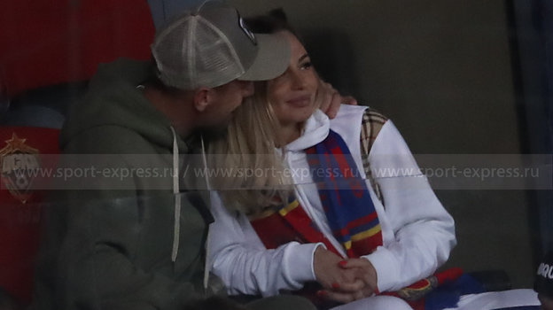 13 сентября. Москва. ЦСКА — «Спартак». Денис Глушаков и Ксения Коваленко. Фото Александр Федоров, «СЭ» / Canon EOS-1D X Mark II 13 сентября. Москва. ЦСКА — «Спартак». Денис Глушаков и Ксения Коваленко. Фото Александр Федоров, «СЭ» / Canon EOS-1D X Mark II