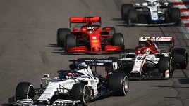 Хэмилтон остался без рекорда в Сочи. Квят порадовал фанатов