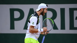 Хачанов вышел в Париже на Джоковича. Есть ли шансы?