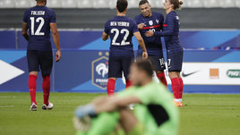 Франция — Украина — 7:1! Команду Шевченко уничтожили проблемы и чемпионы мира