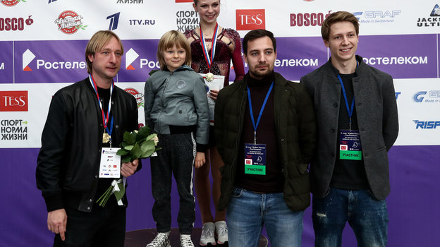 Команда Евгения Плющенко. Фото Дарья Исаева, «СЭ» / Canon EOS-1D X Mark II Команда Евгения Плющенко. Фото Дарья Исаева, «СЭ» / Canon EOS-1D X Mark II