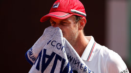 Американский теннисист провалил тест на «корону» в Питере. И сбежал из России на чартере