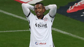 Жо в родном «Коринтианс». Три тренера за четыре месяца, угроза дисквалификации и восемь туров без забитых мячей