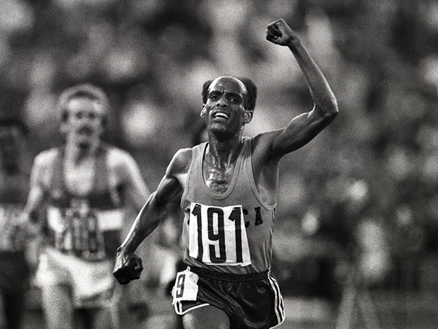 Двукратный олимпийский чемпион Мариу Ифтер из Эфиопии на финише. Фото Сергей Киврин Двукратный олимпийский чемпион Мариу Ифтер из Эфиопии на финише. Фото Сергей Киврин